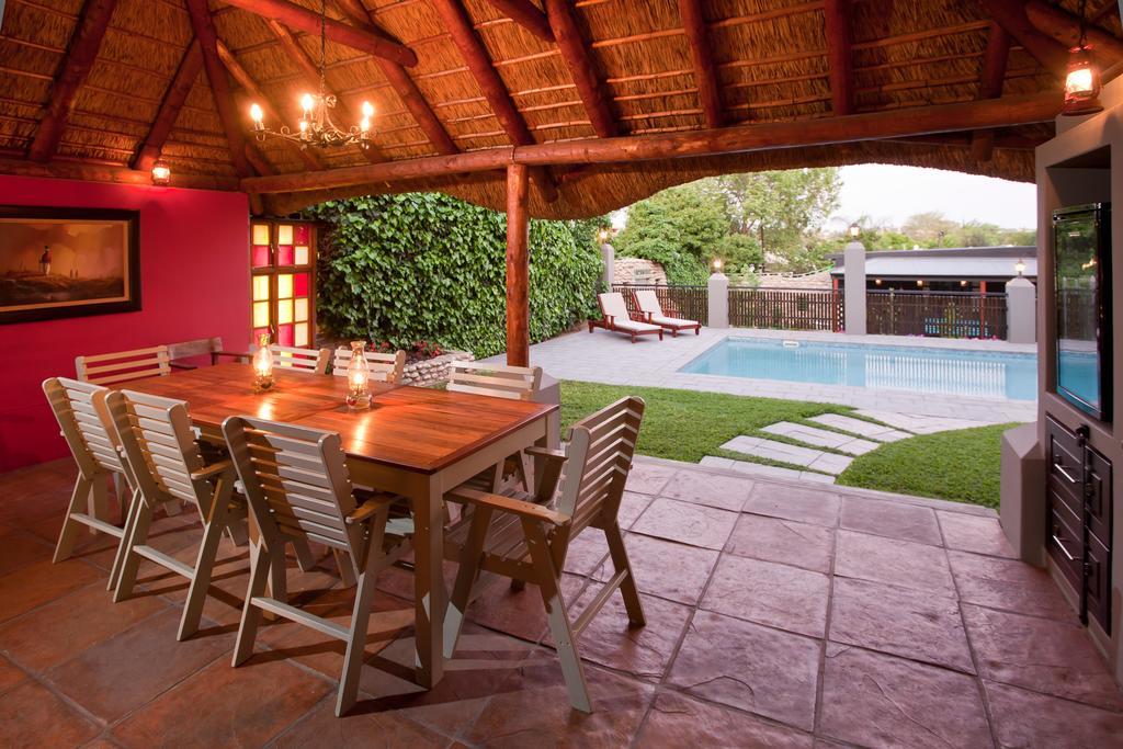 Miles B&B Guest House Oudtshoorn Exterior photo
